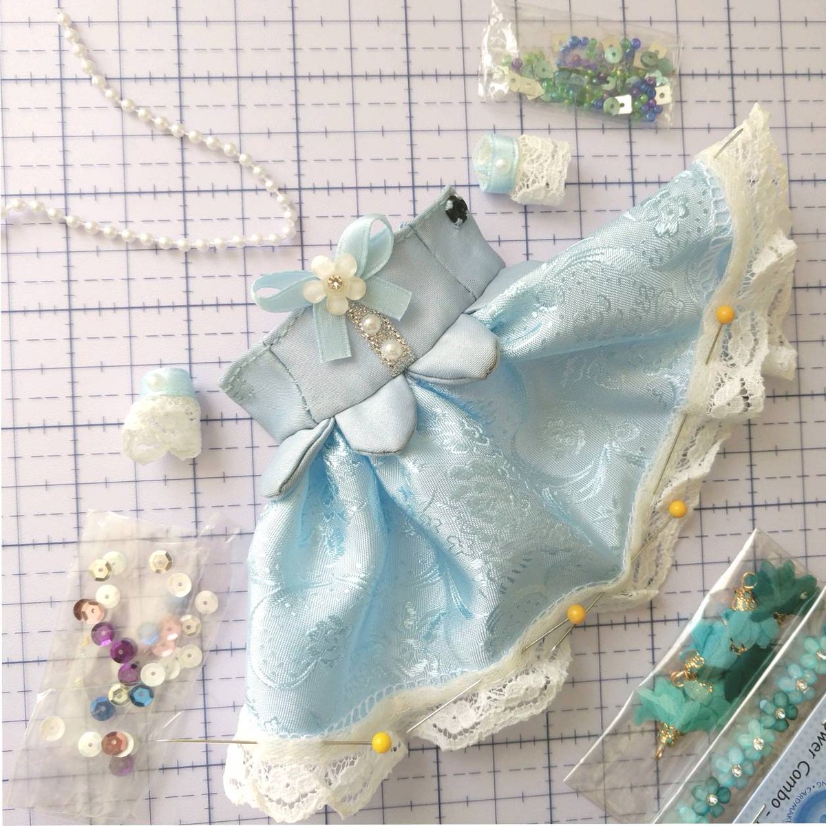 RosetteStudio's tweet photo. More progress! I like the dress so far, but it doesn't feel very magical girl to me yet ๐ค Any suggestions?
.
#dollclothes #mhclothes #monsterhigh #sewing #dollstagram https://t.co/ddm3RTTM50