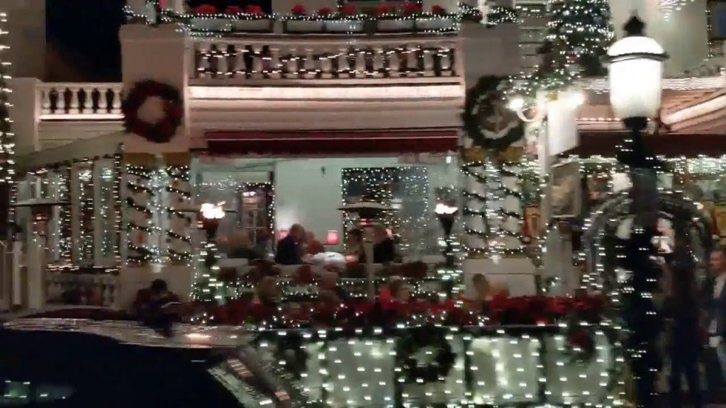 GVacationDeals's tweet photo. Highlights of the St Augustine Florida Nights of Lights Trolley Tour #StAugustine #Florida #FirstCoast #Jax #Jaxonville #NightsofLights #Christmas #Holidays #HolidayLights #VisitFlorida #ExploreStAugustine #FamilyFun https://t.co/Csa640MSBR https://t.co/khTMAuJknT