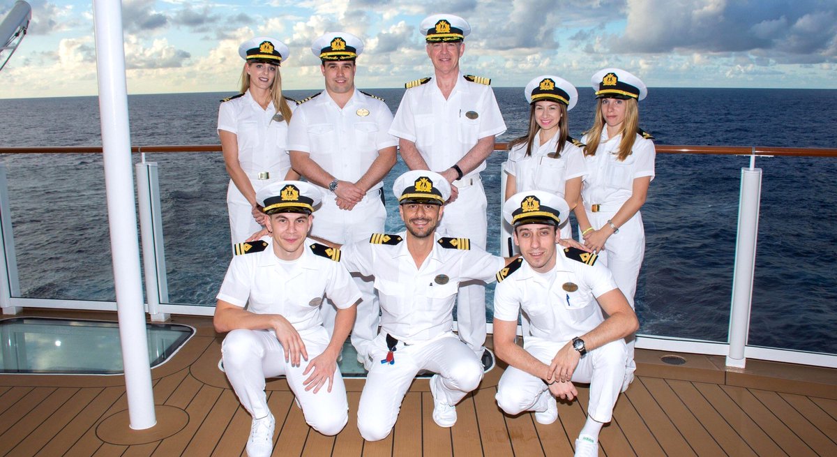NCLJobs's tweet photo. Impressive shot of the Captain and Deck Officers from #NorwegianBliss π€©ππ#allhandsondeck #captain #officer #deckofficer #safetyofficer #navigation #cadet #cruiselife #crewlife #NCLcrew #NCLHcrew #aboardandbeyond #blissteam #norwegiancruiseline #cruisenorwegian #cruising https://t.co/L13ajsG6XF