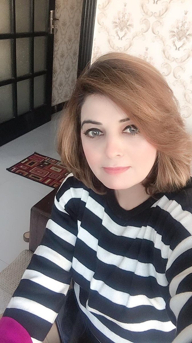 Uroojsayyami's tweet photo. #Winter  #style #cozy #Comfy #2019weather https://t.co/7rA9eDfZ5s