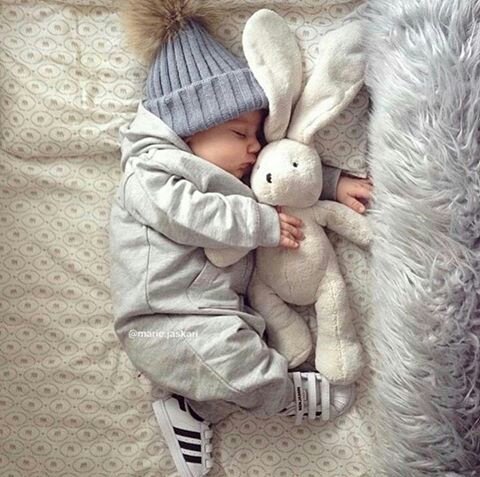 retrouvailxs's tweet photo. • 　  　ℒyon  J.  ℒipa.     °. ✵
 ✵ * 　 　　                *
                　 * ✧
　　 　　　　　　  * 　 ⊹  
    　　 ✺ ·    　　      °  .•⋆ 
 　 ˚.•         ✵

        ❝—You think women 
       need a man in their lifes? 
            My mother didn't❞ #minirb https://t.co/A4j63t1kjB