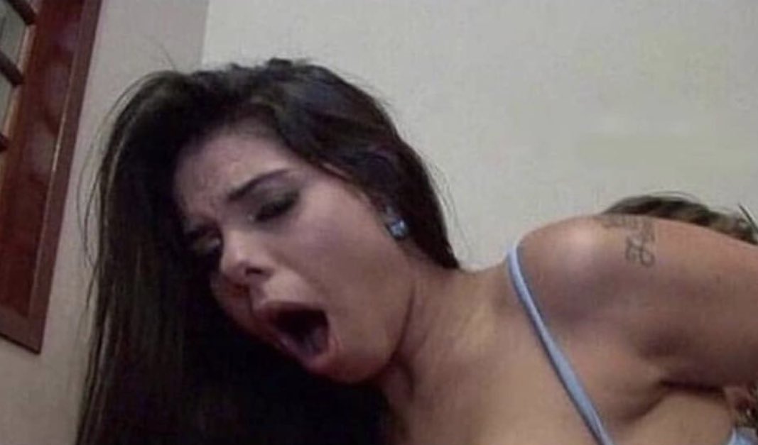 muycaliiente's tweet image. Momento exato que a vontade de espirrar começa