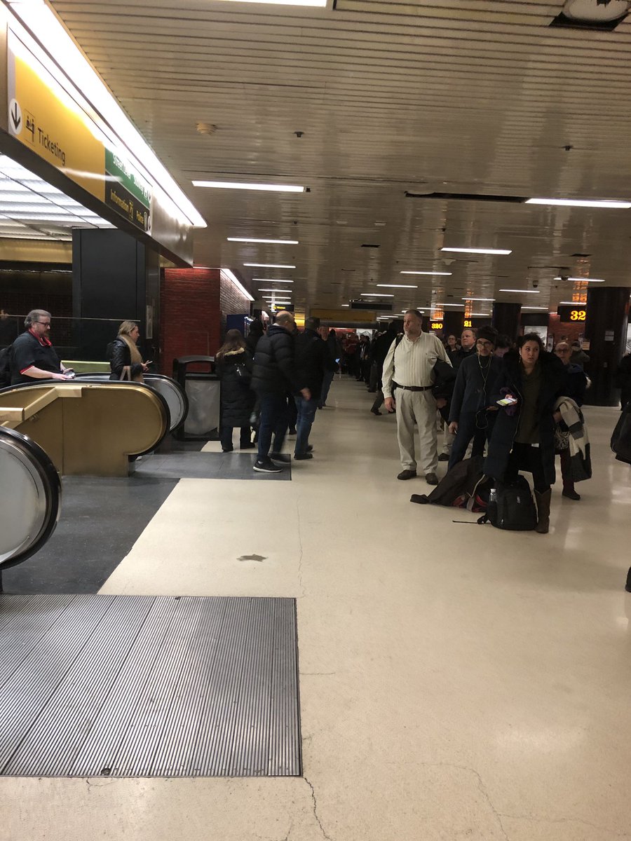 KathrynJSt's tweet photo. @NJTRANSIT  : once again no 196 bus at 5.10pm and a line back past the news stand .. this bus route is always worst .. https://t.co/XB8qcvbxdF