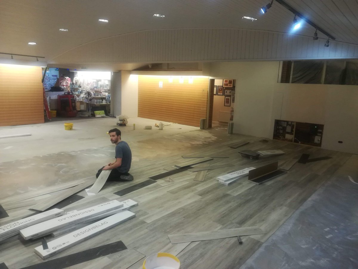 rubyflooringltd's tweet image. Restaurant refurb in lanark
Using @FBallUK 1200 screed and lime oak grey LVT