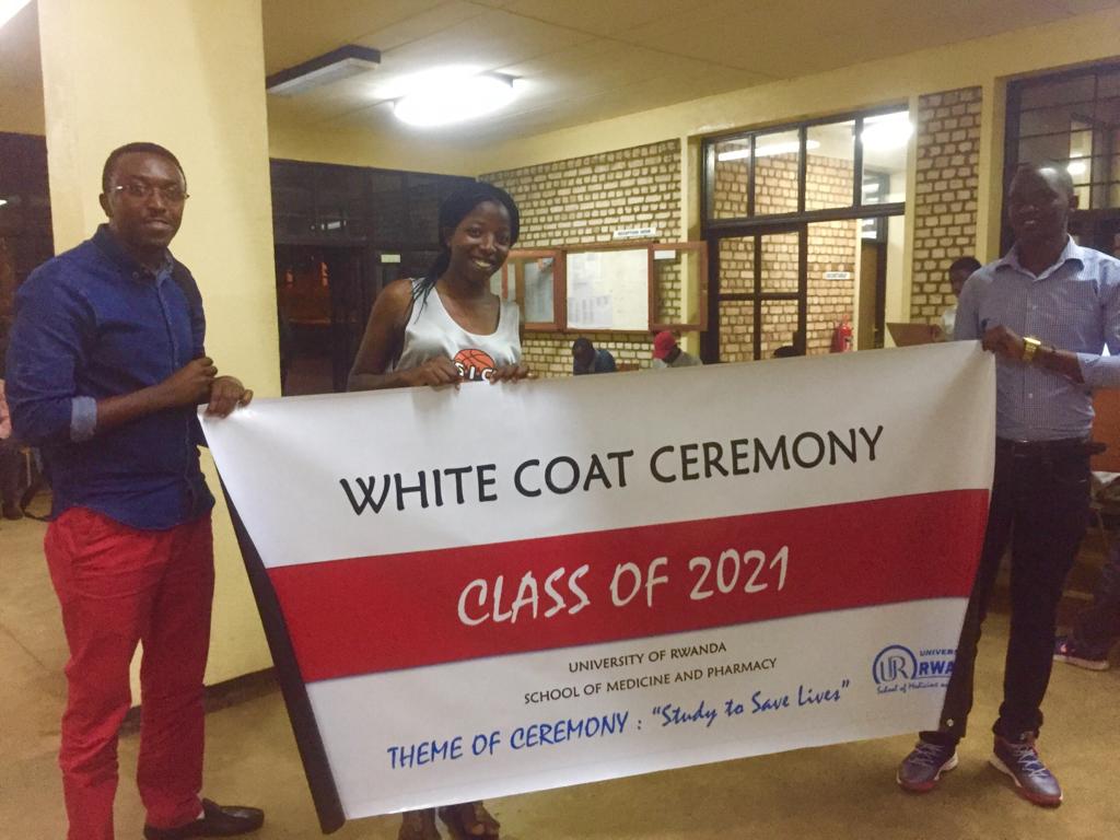 Muhire_Official's tweet photo. White Coat Ceremony... Class of 2021 #StudyToSaveLives π¨πΎββπ¨πΎββ ππΎπ·πΌ @CeremonyCoat @Uni_Rwanda @medsar_rwanda @RwandaTV @RulisaS @Honor1996 https://t.co/KISsoev3cD