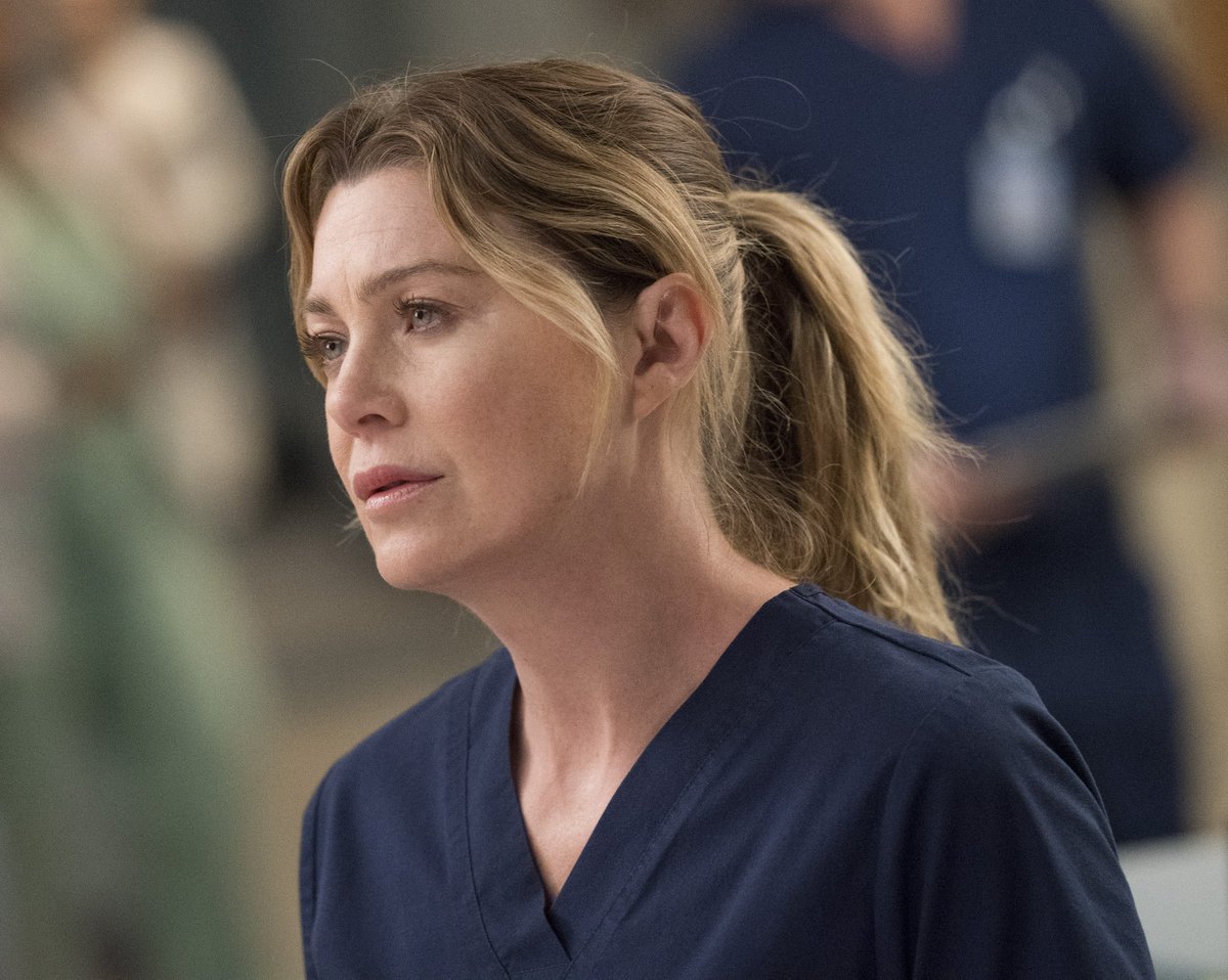 EllenFansite's tweet image. #GreysAnatomy"Girlfriend In A Coma" Episode Stills #EllenPompeo
ellen-pompeo.com/photos/thumbna…