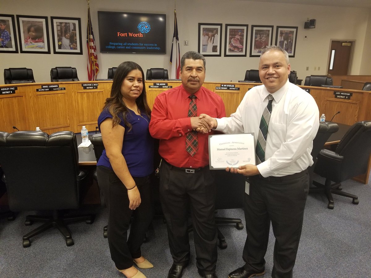 FWISD Board recognizes parent volunteer Mr. Espinoza for his generous commitment of time, support, and inspiration to the families of Rosemont Middle School. Thank you Mr. Espinoza. #fwisd #rosemontready #wearerosemont