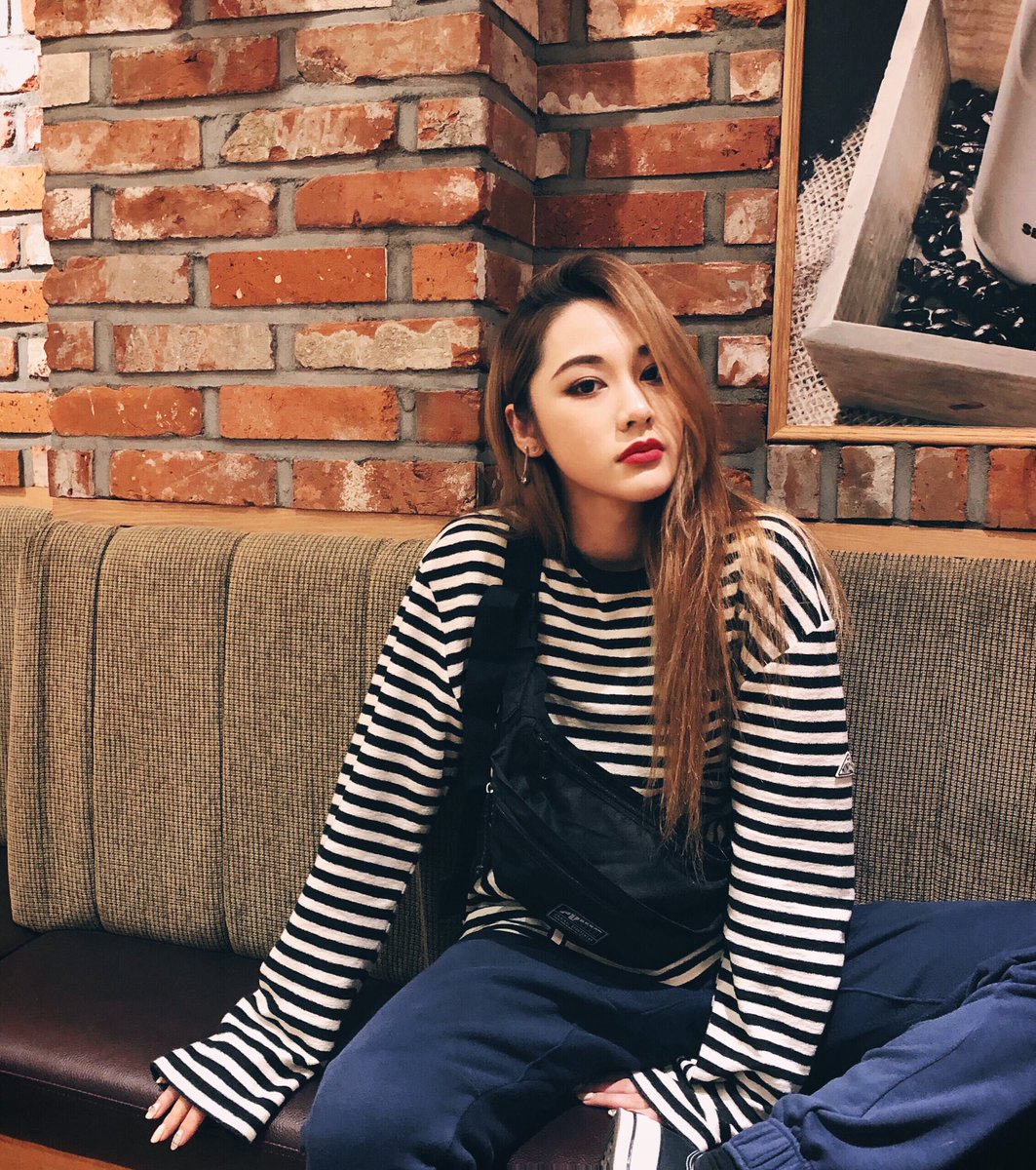 debbytuo_'s tweet photo. ☕️ https://t.co/MQgCmLXOZ8