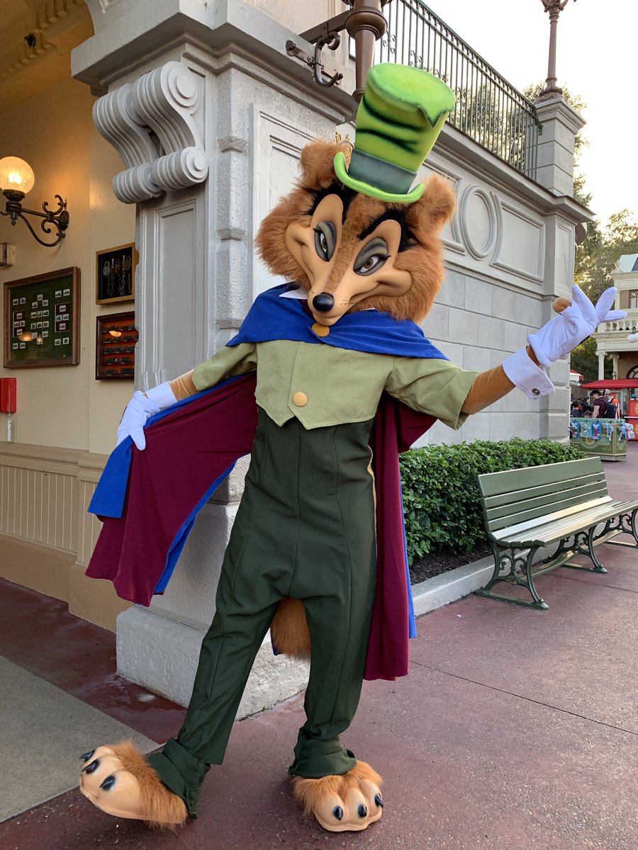 360 Of Disney Foulfellow Taking A Stroll On Mainstreetusa Today Wdw Waltdisneyworld Honestjohn Pinocchio Disneyvillains Mickeyandminniessurprisecelebration Mickey90 Mk Magickingdom ファウルフェロー T Co Crncyqcp2h