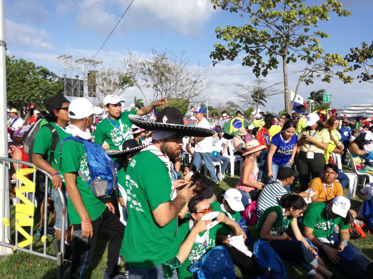 RickyTejada_'s tweet photo. A esta hora así se mantiene el Campo Santa María la Antigua para lo que será la misa de apertura de la #JMJ2019 @DiaaDiaPa https://t.co/diwEkIOP2w
