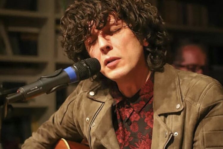 jessica_rigon's tweet photo. Una delle cose più emozionanti è vedere un musicista perdersi dentro la propria musica 💛 #ermalmeta  #uncuorecheparla #inViaggioconErmalMeta https://t.co/KySwVNPjWa