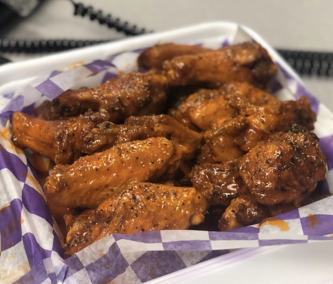 FriedCHCKNFest's tweet photo. More from yesterday’s grand opening celebration for #FCF2018 vendor @GTILLNUPE’s newest West Bank location. Congrats Greg and team! https://t.co/edEyxWE5QI