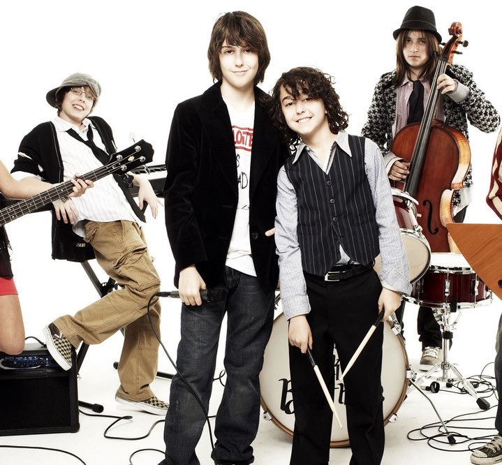 Anyone ever wonder if Greta Van Fleet is just The Naked Brothers band from ...