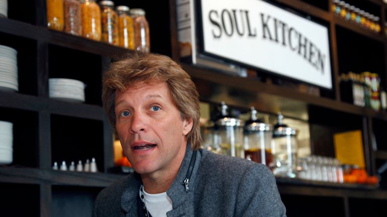 HipNewJersey's tweet photo. NJ hometown hero, Jon Bon Jovi, teams up with Gov. Phil Murphy to provide a second day of free meals to furloughed employees at the Toms River Soul Kitchen location.
#JonBonJovi #NJCares #HipNJ #VolunteerNJ #DonateNJ #MurphyFoundation #NewJerseyLife
https://t.co/ble6KkzV5A https://t.co/J52CPgWsbS