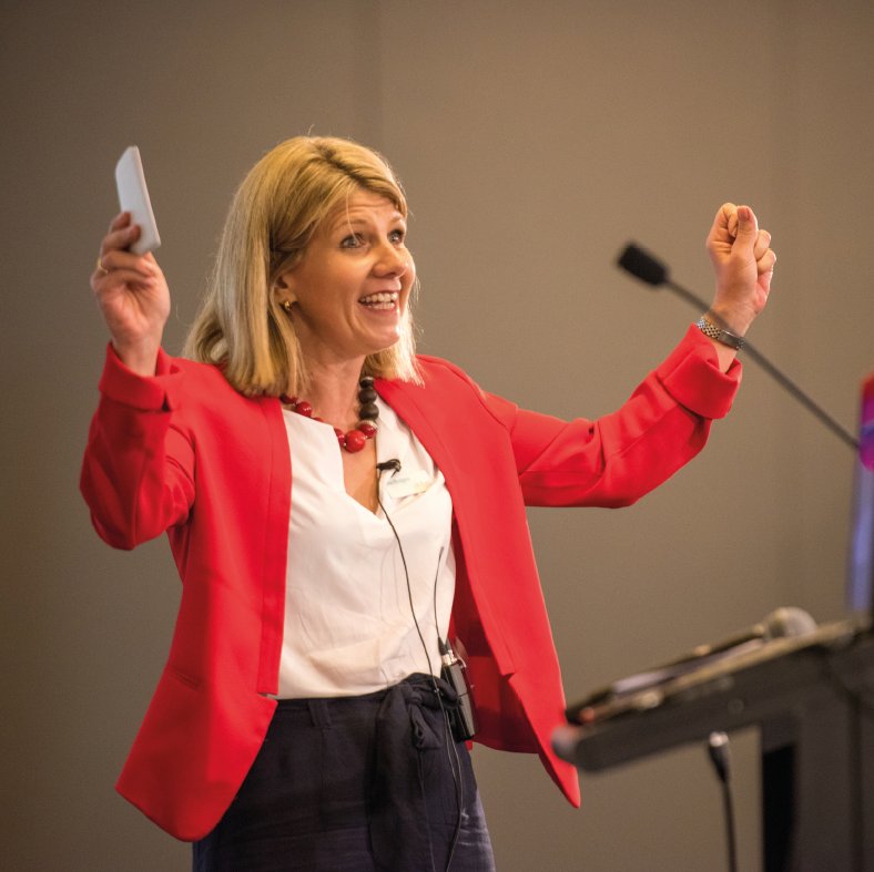 educationlisa's tweet image. It’s been an honour working with @aitsl for the past 2 1/2 years, and I will treasure the people I’ve met over that time. I’m very excited to start my next chapter — flying to WA to take up the role of Director General of the Department of Education! @WA_Edu_News