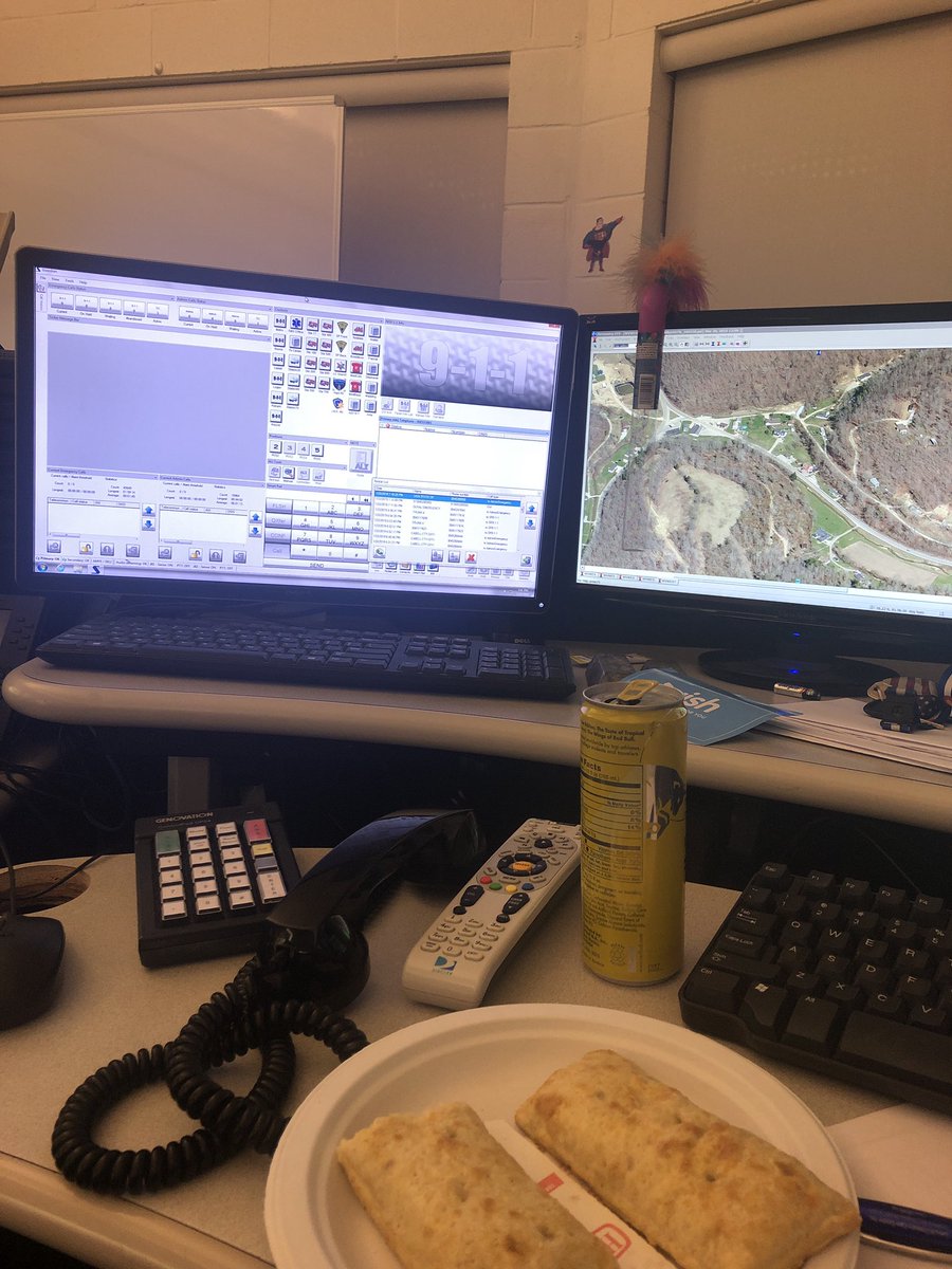 CountyWv's tweet image. Because why not come in and work 12 hours on my night off 🤦🏻‍♂️🤦🏻‍♂️ #dispatcherproblems