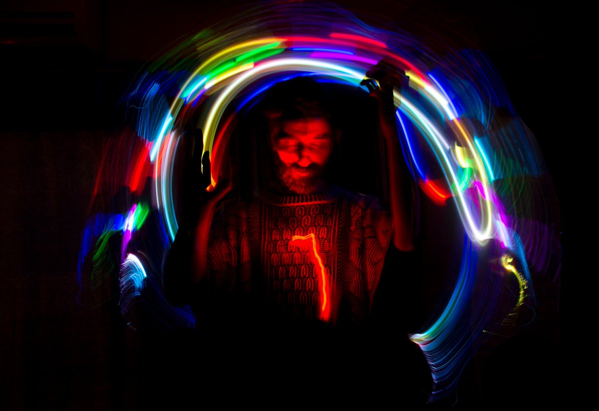 <a href="/DiegoMartez/">Diego Martez</a> artista confirmado de #LaPlataCantaAMariaElenaWalsh!
Lxs esperamos el 23/03 en <a href="/GuajiraArteyCoc/">Guajira ArteyCocina</a>.
Anticipadas en:
* <a href="/GenesisDiscos/">Genesis Discos</a> (calle 6 e/ 47 y 48). Valor: $250.
* Vía web por Alpogo (tarjetas de débito y crédito): $275 
Link --> bit.ly/2FDD8mr