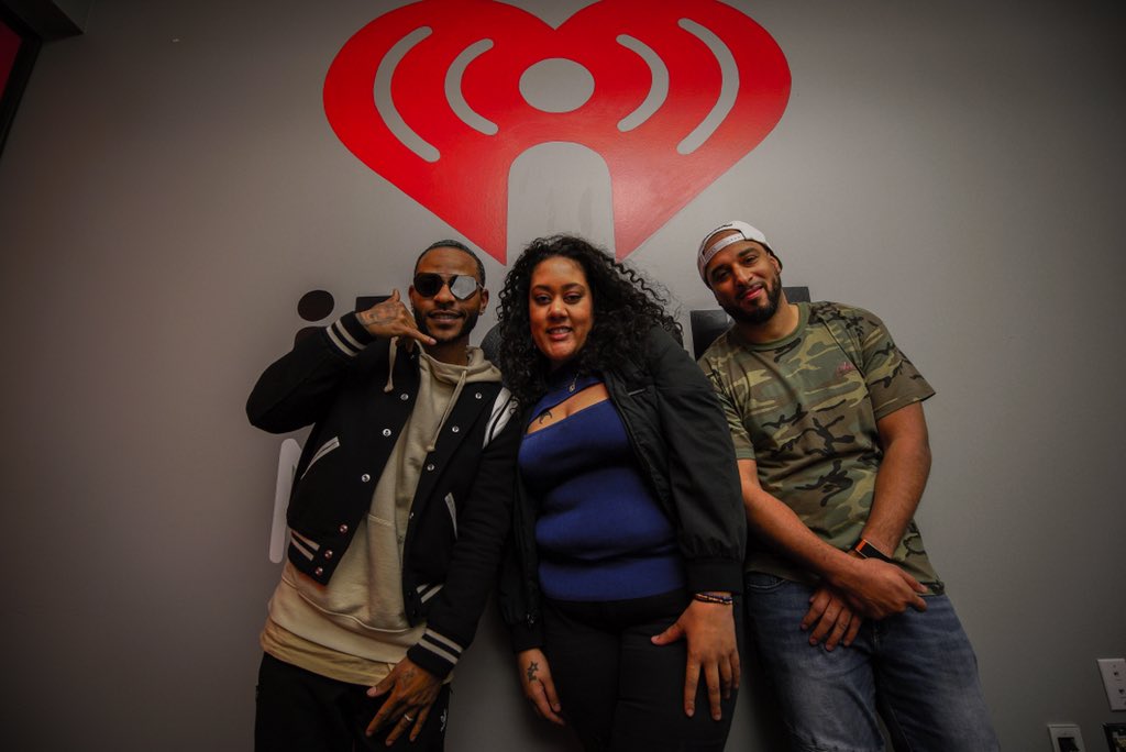 djhellayella's tweet image. .@EricBellinger pulled up and went #BeatToBeat with @ashleeonair and I

He talks about what Chris Brown song he wrote he wish he would have kept for himself the features on his new project and more

thebeatatx.iheart.com/featured/dj-he…