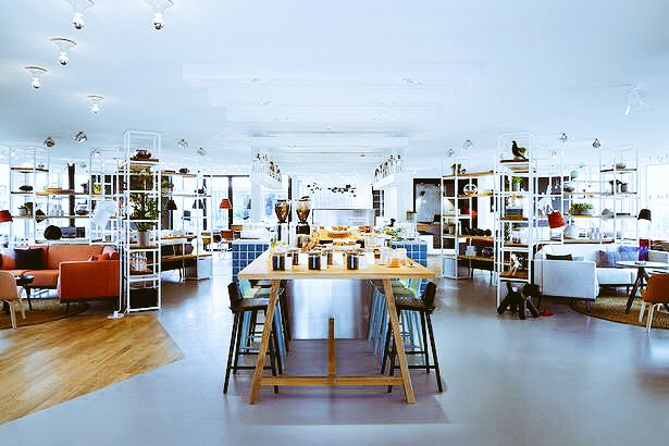 sandvallinvest's tweet photo. India’s co-living sector is currently valued at $120m but is expected to be worth over $2.2bn  by 2022. Nest Away holds 50,000 units and WeLive is set to enter the market in 2019 #CoLiving #CoWorking https://t.co/FGu7R2ffA6 @nestawayhomes @oyorooms @StayAbode @WeWorkIndia @WeLive https://t.co/ilZjafs5y5