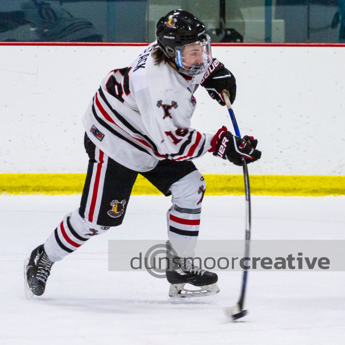 sdunsmoor's tweet photo. A few pics from tonight's @KelownaChiefs 11-2 win against @KIJHLPosse game.
@ShaneZilka grabs another win
@BrodyDale9 hits the 100 point mark
@Ryanstack2000 sets a @KIJHL record with 6 goals, and
@myles_mattila12 goes all in as usual. Hope yer butt is good now! https://t.co/Pw5yrRczAo