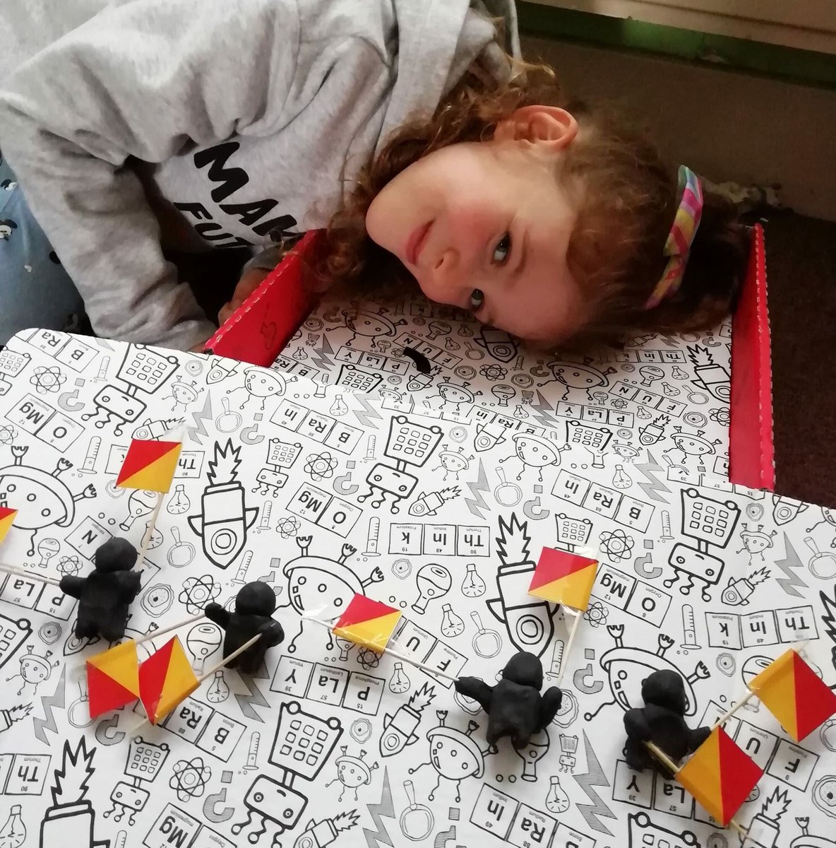 TheCuriosityBox's tweet image. Here’s one of our awesome cadets spelling out her surname using semaphore 😍
👀 Look out for our extra EMOJICODE challenge launching later today on our social media accounts. Your chance to win a very exciting prize if you can crack the code!
#codebreakers #semaphore #emojicode