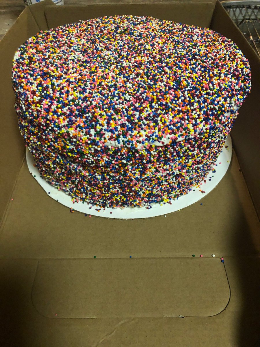 Rainbow 🌈 funfetti cake!!! 
#pvamu #pvamu19 #pvamu20 #pvamu21 #pvamu22