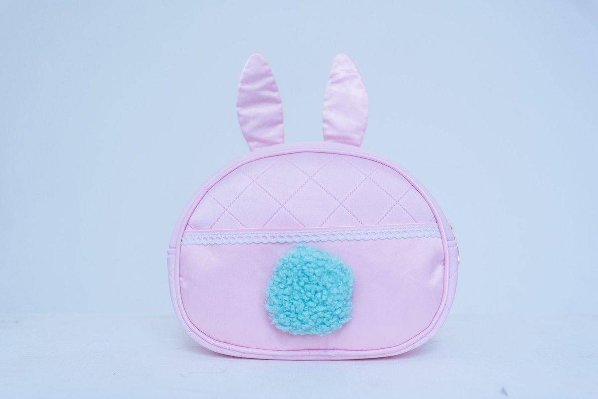 Base クーポン配布中 على تويتر うさぎ リス おおかみ どの子を選ぼう 裏面にはキュートな尻尾がついた 動物の耳がモチーフになったポーチ 中地や細部までこだわりがたっぷり詰まっています アニマルポーチ うさ耳 リス耳 おおかみ J