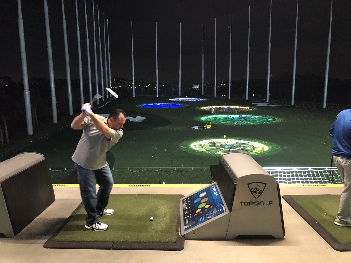 foxrungcmo's tweet photo. @CallawayGolf put together an awesome evening @TopgolfOrlando! ⛳️🏌🏻‍♂️⚡️#EpicFlash ⚡️ #PGAShow2019 https://t.co/sYHezSO3Av