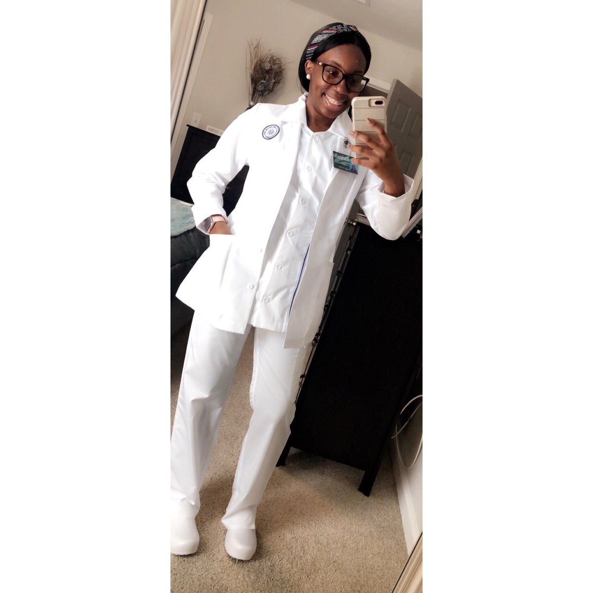 xBreath_Taking's tweet image. First day of nursing school was a success. God’s timing is perfect &amp;amp; I can’t thank him enough for this opportunity🏥💉💊 #DelayedNotDenied #LPNtoRN #GoalDigger