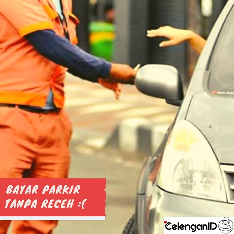 CelenganID's tweet photo. Tidak bawa uang pas sewaktu membayar parkir merupakan momen dilematis. Menunggu kembalian dari Pak Parkir lalu diklakson dari belakang karena dianggap kita berhenti tidak pada tempatnya. Atau mau langsung cabut?tapi gak rela..

#untungadareceh #recehitupenting #receh #celenganid https://t.co/pY5lCCRRzq