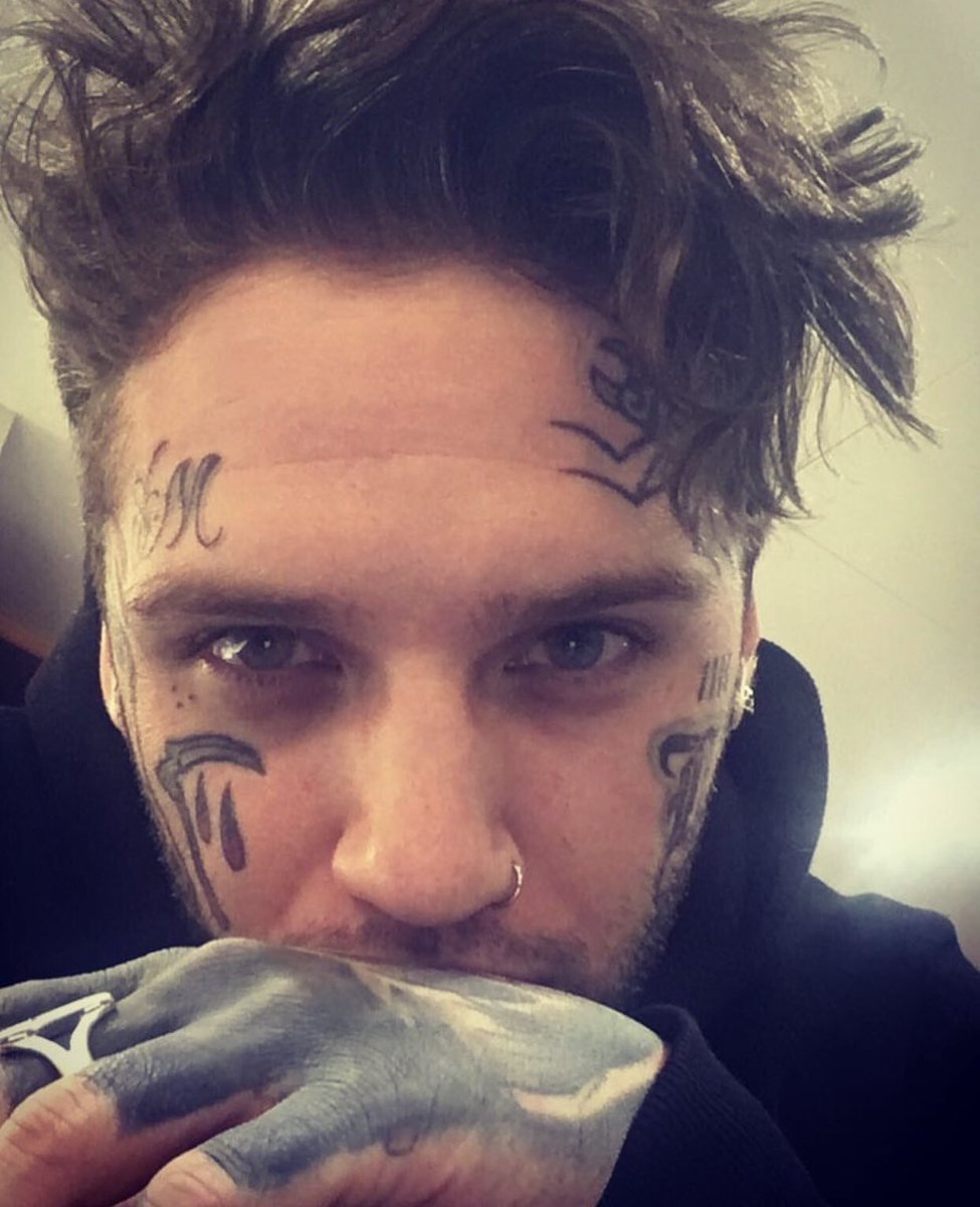 “Always Faithful.”

 ✯☾Bishop M. Briggs  ✯☾

 ↬ Human|Watcher 
 ↬ Private Security
 ↬ Co-Owner Of Semper Fi Security 
 ↬ MV|MC|TW|AU
 ↬ No Minors 22+
 ↬ Shipped w/@HellishInkedSin 
 ↬ SS|Straight
 ↬ Original Character|No Fandom
|>