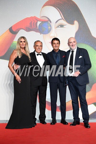 ilbanchiereanar's tweet image. Noi de «Il Banchiere Anarchico» siamo oggi ancora più onorati di aver fatto parte della Biennale e di una rassegna che ’dischiude’ così tanti premi Oscar. Complimenti, di vero cuore, al Direttore e a tutto lo staff della “Mostra Internazionale d’Arte Cinematografica di Venezia”.