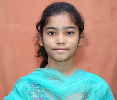 Noorjahan's father is a drunkard who drinks daily and irritates his wife and children so her mother joined the children in joyhome orphanage for their good future
Noorjahan is studying 7th class in IGMM school
visit:@serudsindia 
#bestngoinkurnool #helpchildren #donateforchildren