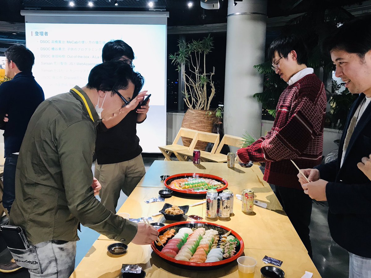 SansanJapan's tweet photo. 発表はあっという間に終わりまして…懇親会突入です! #sansan_engineer https://t.co/4AkE14LDlV