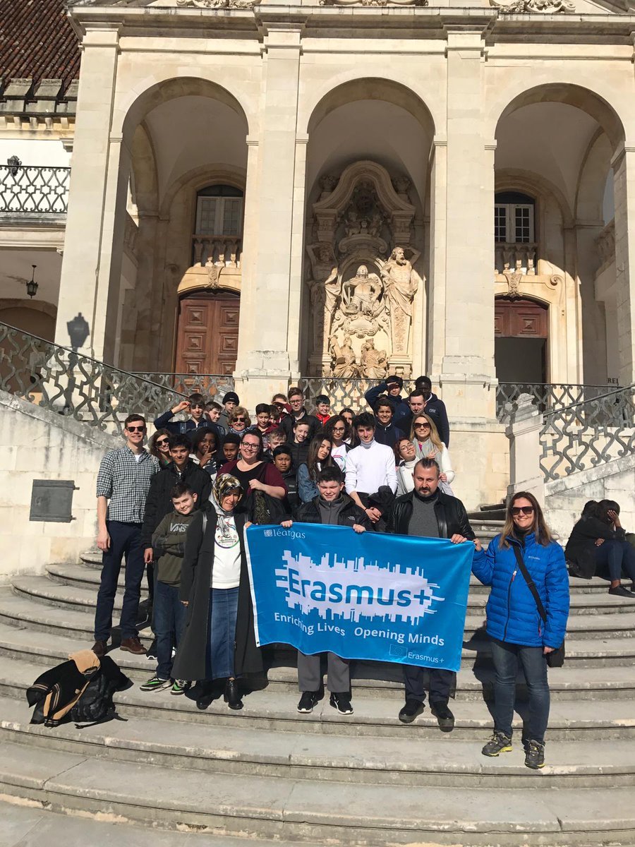 Franner6thclass's tweet image. Day 2: Enjoy first day in school, we were welcomed with a flag ceremony and assembly, we mixed with students and teachers and had a tour of the school and city. Following this we started our project work and finished with some football #franner @EUErasmusPlus #ErasmusPlus
