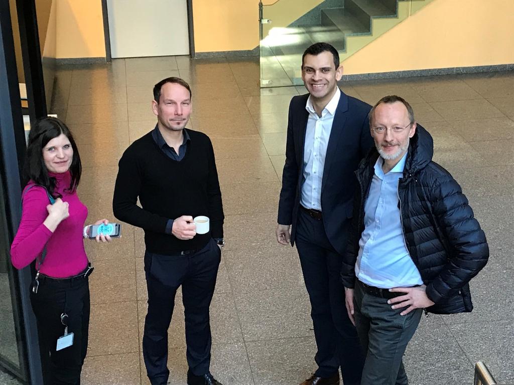 NetAppDACH's tweet image. Und die letzte Klappe ist gefallen: Wir bedanken uns bei Peter Litschel, Samir Gärtner, Anja Wetzel &amp;amp; Milan Talgeri der @boersestuttgart  für einen erfolgreichen Drehtag des #DataVisionary Videos und freuen uns auf das Ergebnis.