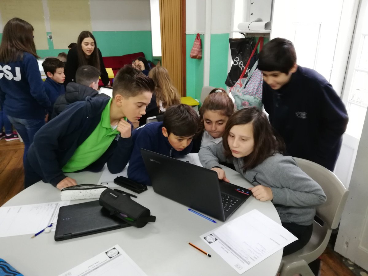 Franner6thclass's tweet image. Day 3: A full day in school, the boys worked all day in new groups with Portuguese students learning how to work collaboratively and autonomously on a landscape based project that was self-directed child centred learning @EUErasmusPlus @Leargas #franner #ErasmusPlus