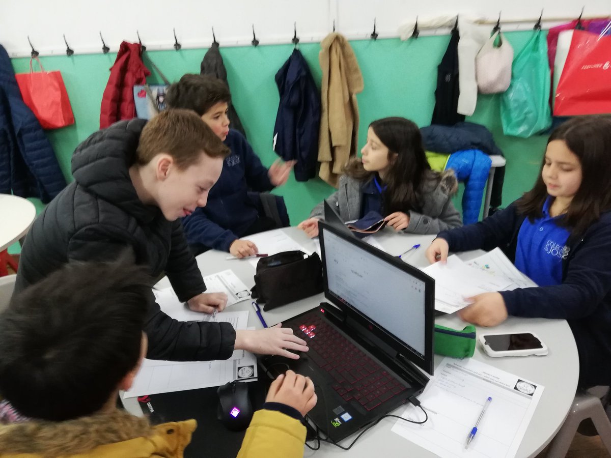 Franner6thclass's tweet image. Day 3: A full day in school, the boys worked all day in new groups with Portuguese students learning how to work collaboratively and autonomously on a landscape based project that was self-directed child centred learning @EUErasmusPlus @Leargas #franner #ErasmusPlus