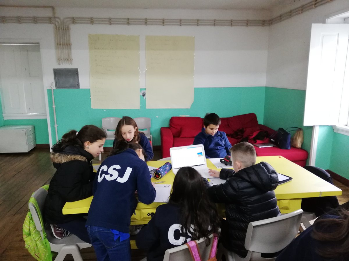 Franner6thclass's tweet image. Day 3: A full day in school, the boys worked all day in new groups with Portuguese students learning how to work collaboratively and autonomously on a landscape based project that was self-directed child centred learning @EUErasmusPlus @Leargas #franner #ErasmusPlus