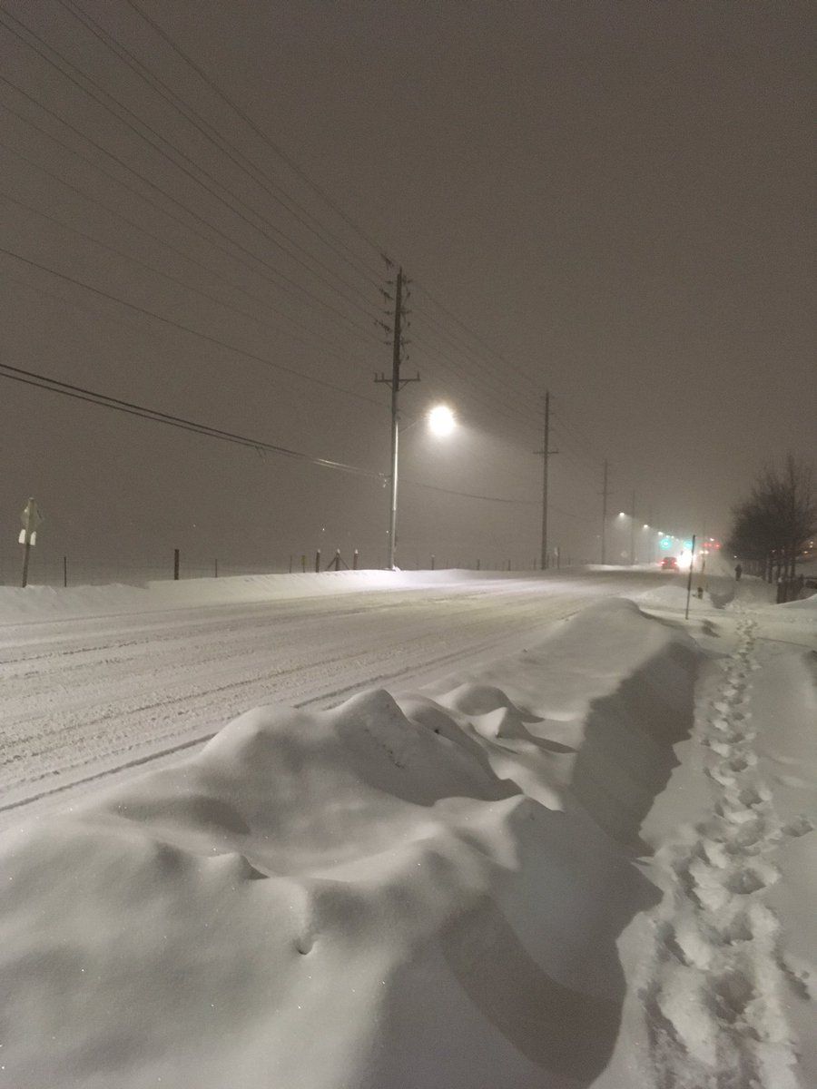 Roads are snow packed. Adjust your drive time and speed. #otttraffic #ShareYourWeather #OttWeather