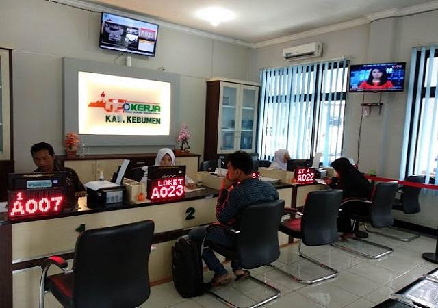 Lapangan Kerja Sulit, Warga Kebumen Pilih Merantau dlvr.it/QxHRJM