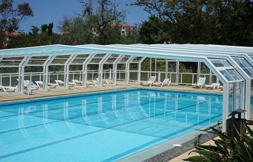 titensile's tweet photo. #WednesdayWisdom-Keeping #Pool cleaned &amp; filtered can be a costly task. @Titensile  #Manufactures #Retractable #SwimmingPool #Enclosures that are guard against #Cold winds, protecting from #heat &amp; sunburns. Offering to #Hotels #Resorts in #Delhi #India. https://t.co/GcM1kDEHIM https://t.co/tZTLH7GP7j