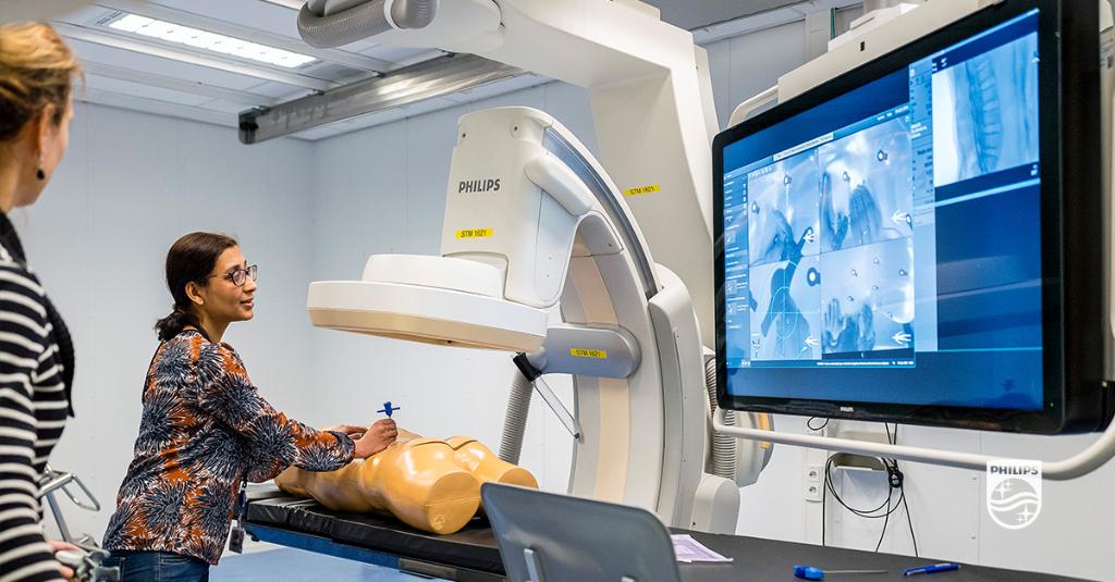 An article on <a href="/Philips/">Philips</a>  innovation and healthcare transformation in <a href="/FT/">Financial Times</a> today: "High-tech hospital R&amp;D focuses on controlling costs. to.philips/6014EP1rO