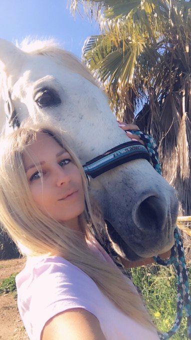 💕
#juliettasanchez #horselover #love https://t.co/ESmMSdVXPv