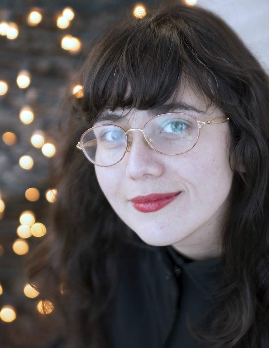 “En aquests moments, ser feminista és escriure el que et dona la gana"- D'aquesta i d'altres temes ha parlat la <a href="/LauraConde5/">Laura Conde</a> amb la escriptora argentina @anallurba, autora de 'La puerta del cielo' (Aristas Martínez, 2018) > buff.ly/2rzC4Yq