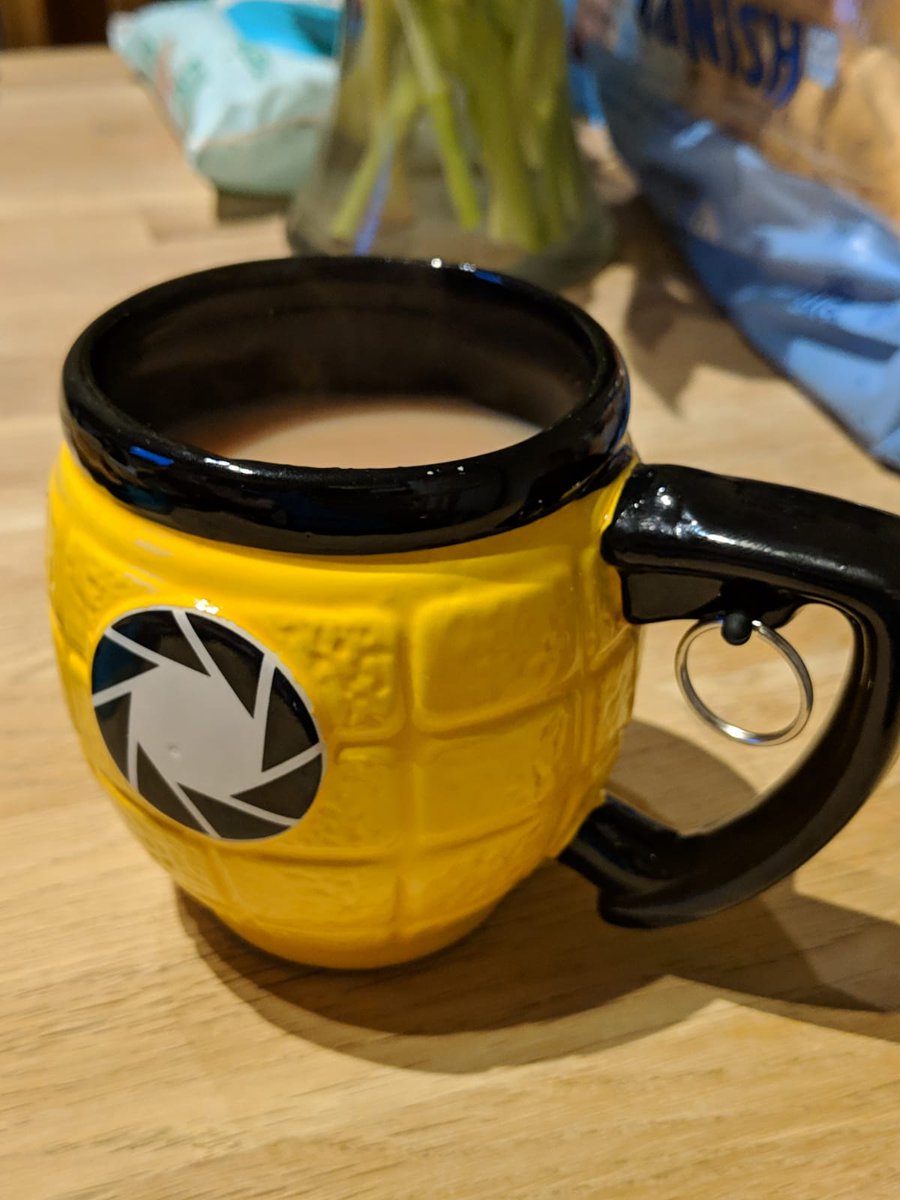 MicrosoftPete's tweet image. Today's mug of choice is my Combustable Lemon from #Portal2 #WednesdayMotivation #CaveJohnson