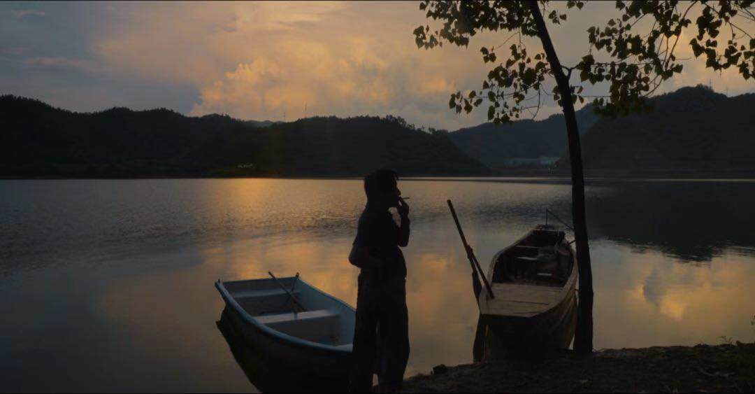 CAAofficialEN's tweet photo. โMan youโ (Vanishing Days) by Zhu Xin, an outstanding graduate of #CAA, is on the list of films to be screened at the 49th Forum of the @Berlinale, a highly-respected annual film festival held in Berlin. https://t.co/clTYH485Jj @BerlinaleForum #OutstandingGraduates #CAANews https://t.co/GCYTpyI168