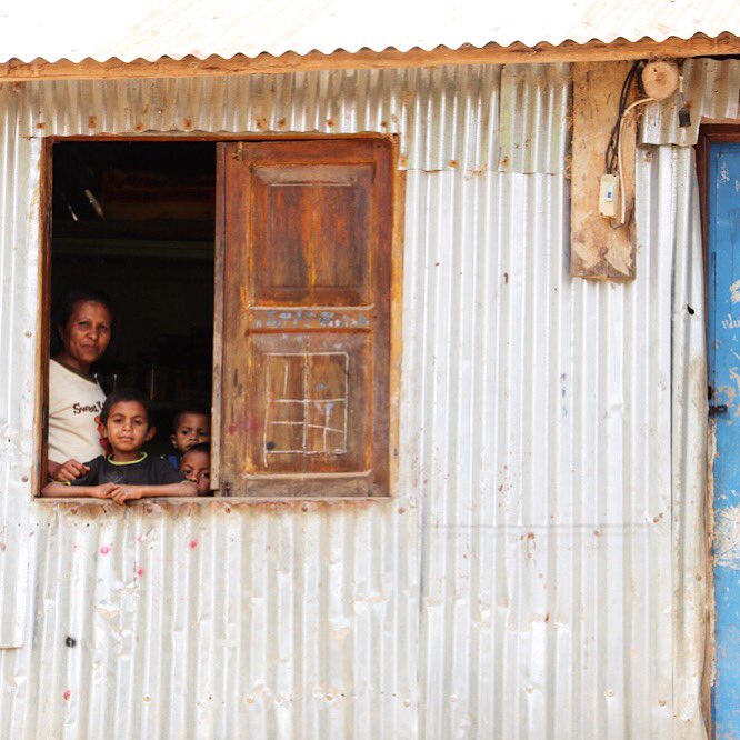 _positive_media's tweet photo. Little faces peaking out the window in #Letefoho as we passed by on the bumpy #mountain road.
⠀⠀⠀⠀⠀⠀⠀⠀⠀
#TimorLeste #ExploreTheUndiscovered #inthefield #onassignment #villagelife
@a_faulconbridge @tanushrao @Dili_Matt @KCintheNYC @raynorsophie @InfoDili @timorfurakgroup https://t.co/1c63t40ZZE