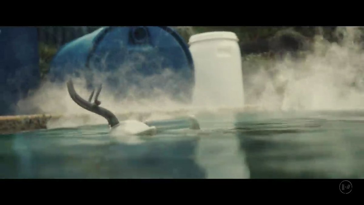 __clancy___'s tweet image. LOOK WHAT I FOUND!!!!

1. Pic : what are they wearig?
2.why ned looks like that?
3.who is this guy? A bishop or something?
4. That hand doenst look like Josh's hand...

Any thoughts?

#chlorine 
#chlorinemv 
#chlorinemusicvideo 
#twentyonepilots
#Trench