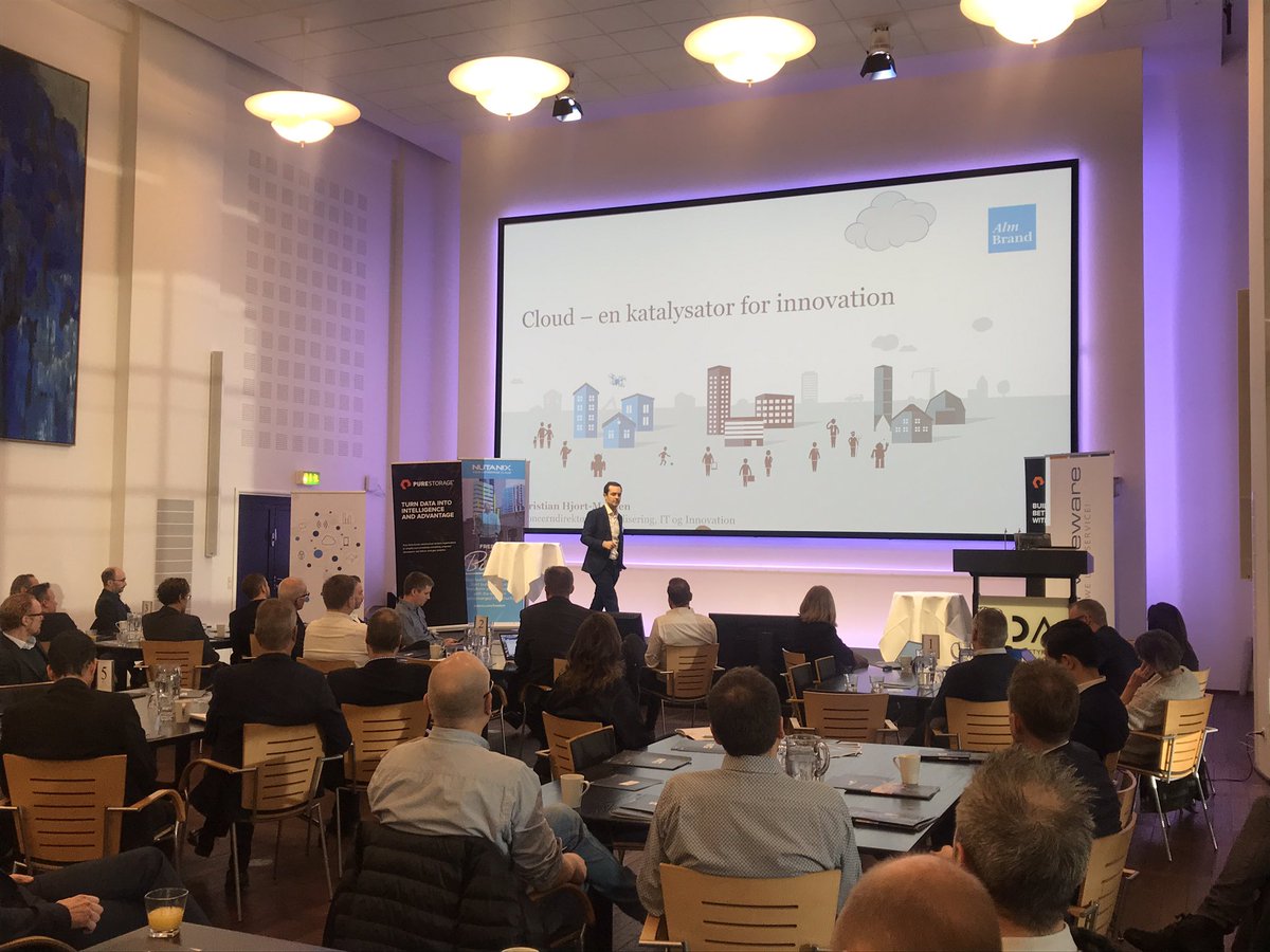 Finanssektoren er i global omstilling og drevet af teknologi. <a href="/HjortMadsen/">Hjort-Madsen</a> snakker om #cloud som en katalysator for innovation. #IDCCxO19